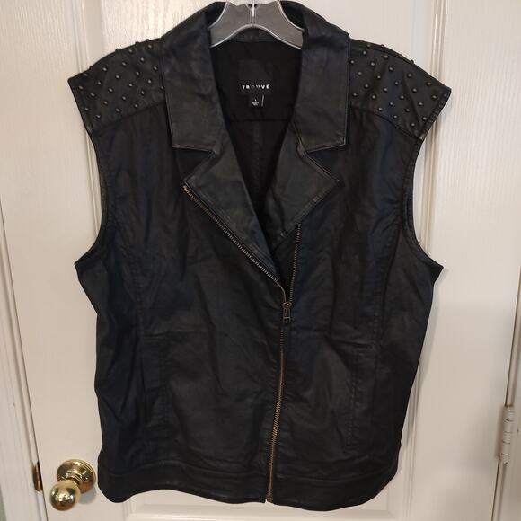 Trouve Black Faux Leather Accent Studded Zip Up Vest Women’s Size L - Picture 1 of 12